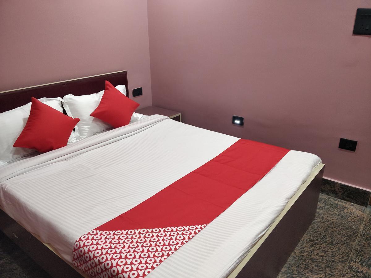 Oyo 16871 Anant Home Stay ชิลลอง ภายนอก รูปภาพ